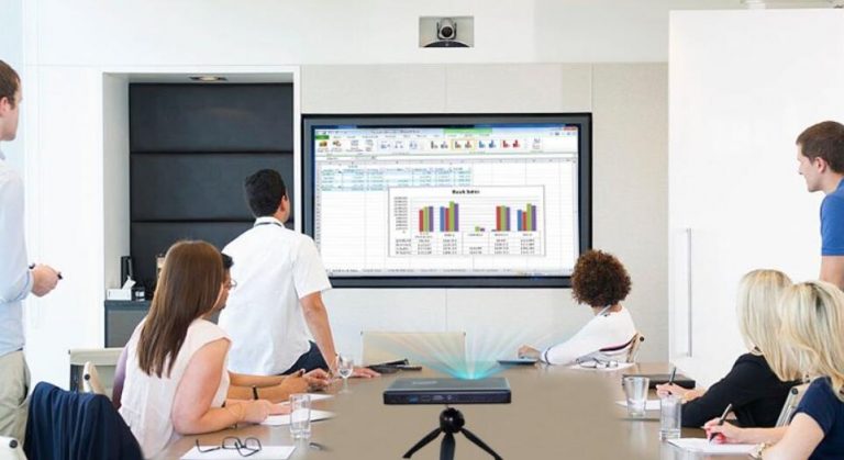 best epson projector for business presentations